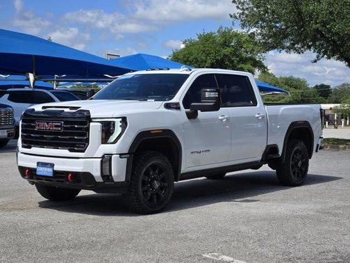 2024 GMC Sierra 2500 AT4