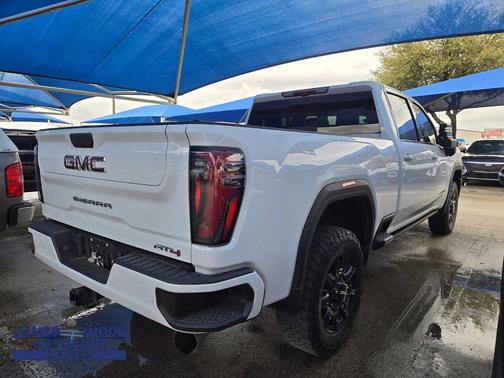 2024 GMC Sierra 2500 AT4