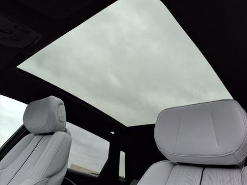 2025 Cadillac LYRIQ Luxury