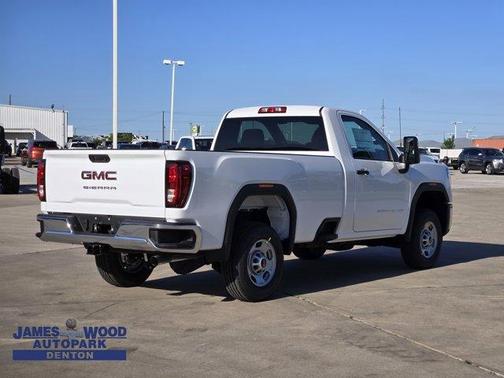 2025 GMC Sierra 2500 Pro