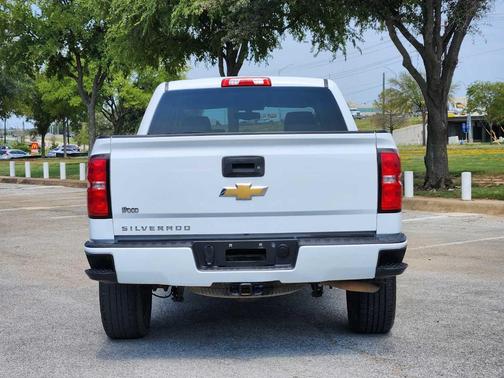 2018 Chevrolet Silverado 1500 Custom