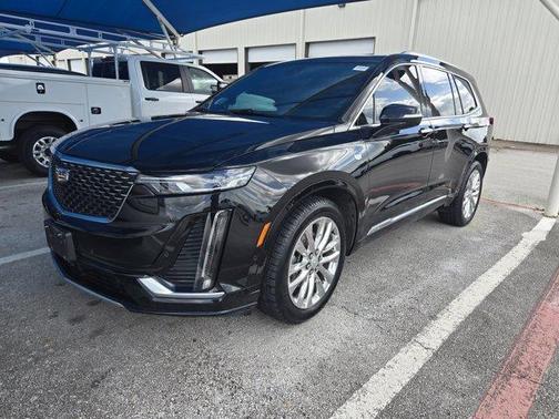 2022 Cadillac XT6 Premium Luxury FWD