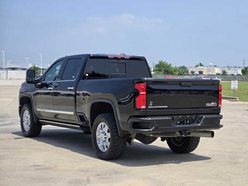 2024 Chevrolet Silverado 2500 High Country