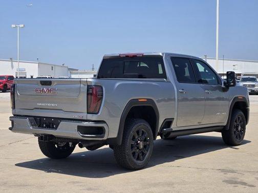 2025 GMC Sierra 2500 AT4