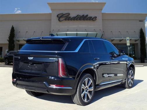 2025 Cadillac Escalade IQ Luxury