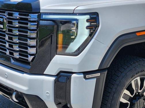 2025 GMC Sierra 2500 Denali Ultimate