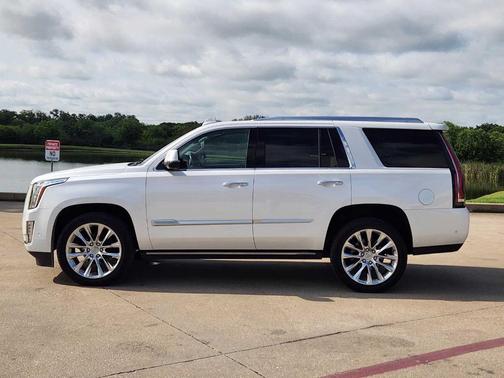 2020 Cadillac Escalade Premium Luxury