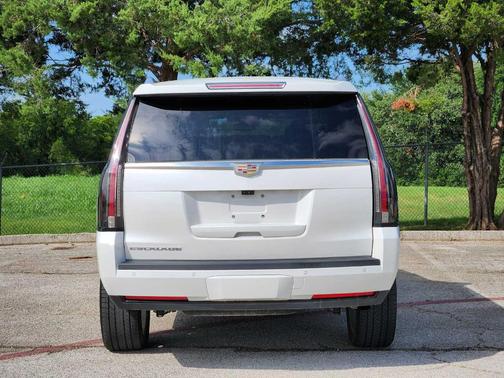 2020 Cadillac Escalade Premium Luxury