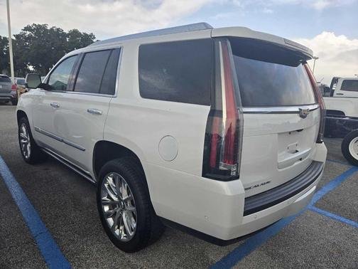 2020 Cadillac Escalade Premium Luxury