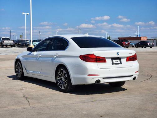 2019 BMW 530 i