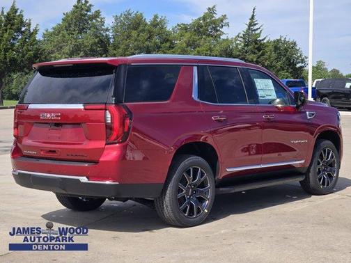 2025 GMC Yukon Elevation