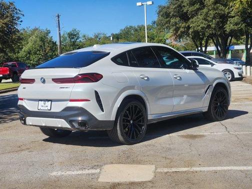 2025 BMW X6 xDrive40i