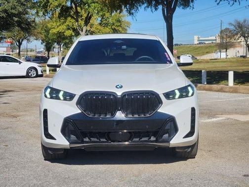 2025 BMW X6 xDrive40i