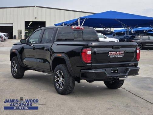 2025 GMC Canyon AT4