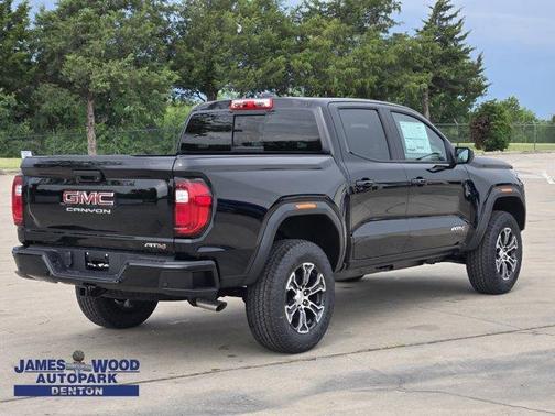 2025 GMC Canyon AT4