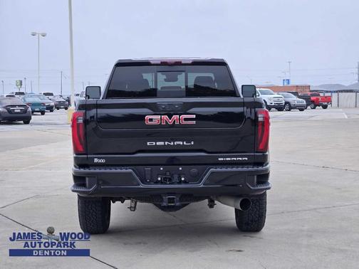 2024 GMC Sierra 2500 Denali