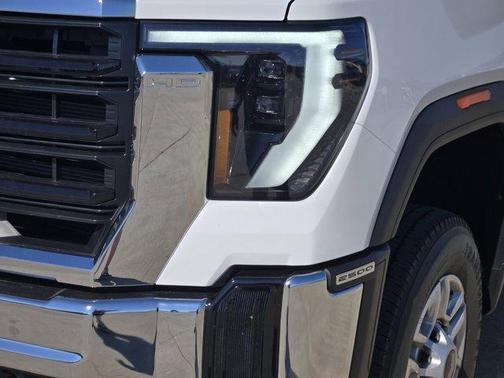 2025 GMC Sierra 2500 Pro