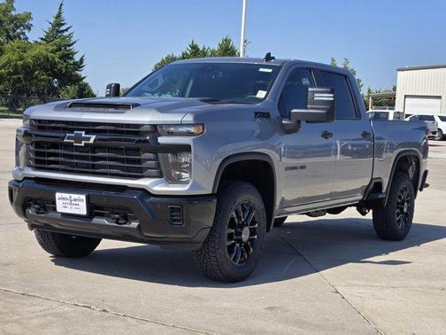 2026 Chevrolet Silverado 2500 Custom