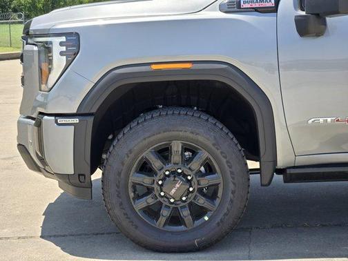 2025 GMC Sierra 2500 AT4