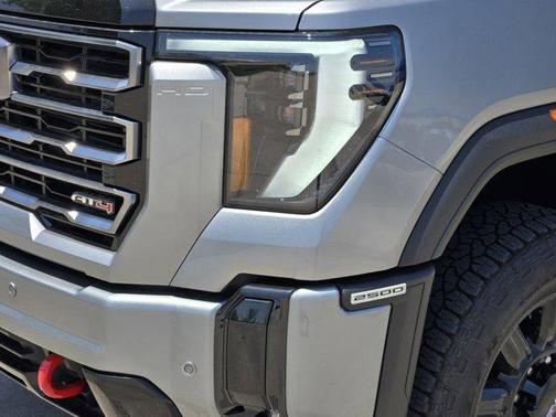 2025 GMC Sierra 2500 AT4