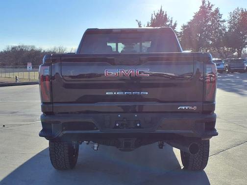 2025 GMC Sierra 2500 AT4