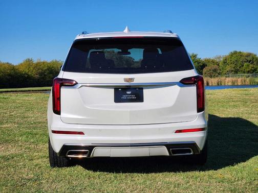 2021 Cadillac XT6 Premium Luxury FWD