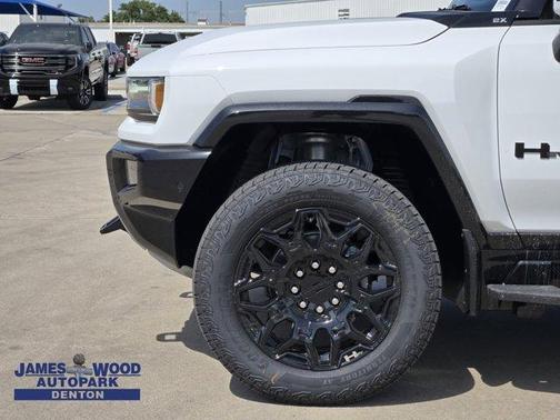 2025 GMC HUMMER EV SUV 2X