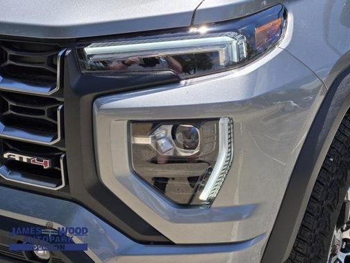 2025 GMC Canyon AT4