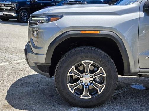 2025 GMC Canyon AT4