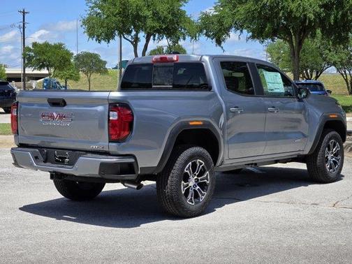 2025 GMC Canyon AT4