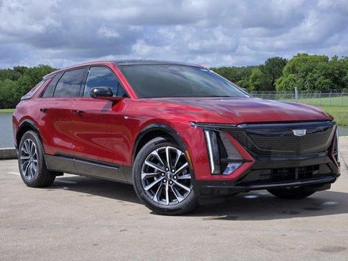 2025 Cadillac LYRIQ Sport