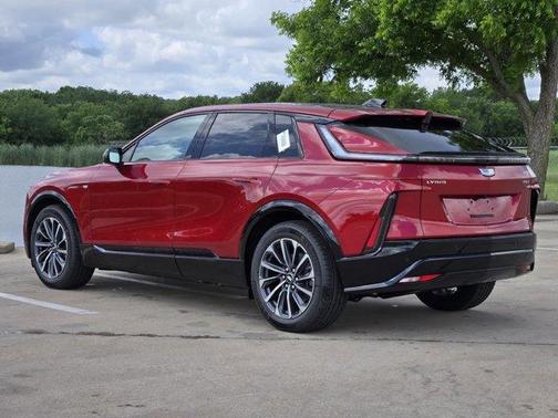 2025 Cadillac LYRIQ Sport