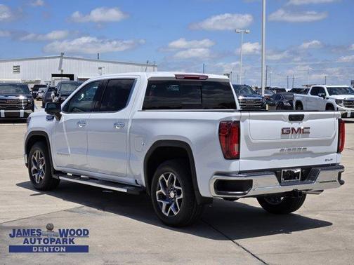 2025 GMC Sierra 1500 SLT