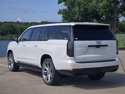 2025 Cadillac Escalade ESV Sport