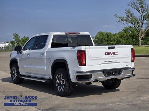 2025 GMC Sierra 1500 SLT