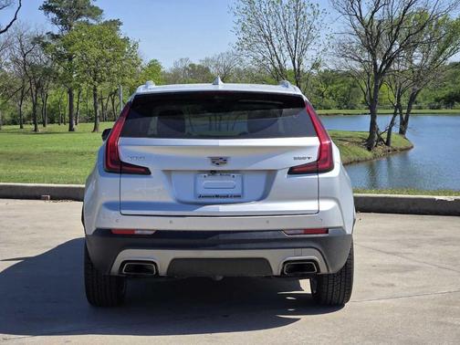 2021 Cadillac XT4 Premium Luxury