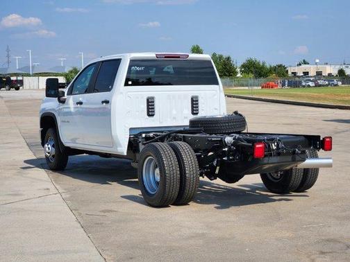 2025 Chevrolet Silverado 3500 WT