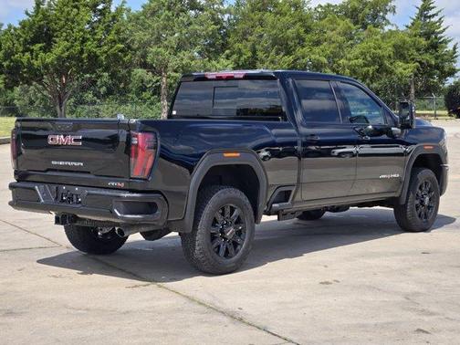 2025 GMC Sierra 2500 AT4