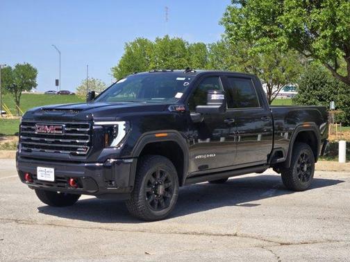 2025 GMC Sierra 2500 AT4