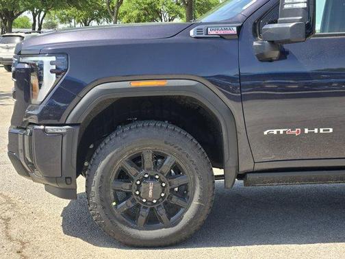 2025 GMC Sierra 2500 AT4