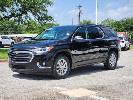 2021 Chevrolet Traverse LT Cloth