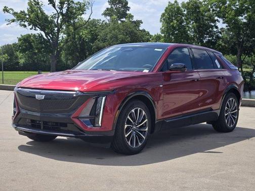2025 Cadillac LYRIQ Sport
