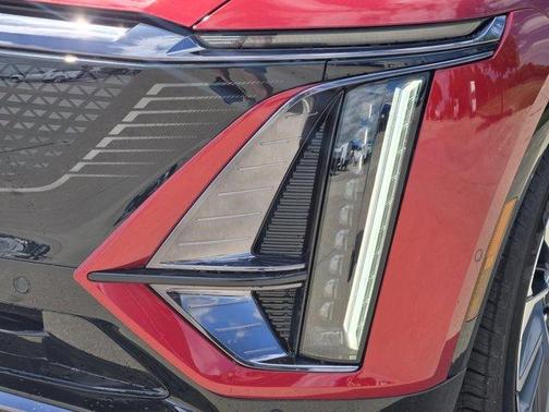 2025 Cadillac LYRIQ Sport