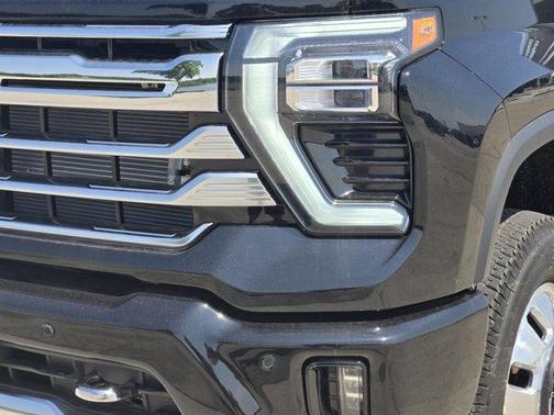 2025 Chevrolet Silverado 3500 High Country