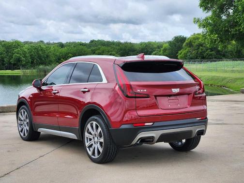 2019 Cadillac XT4 Premium Luxury