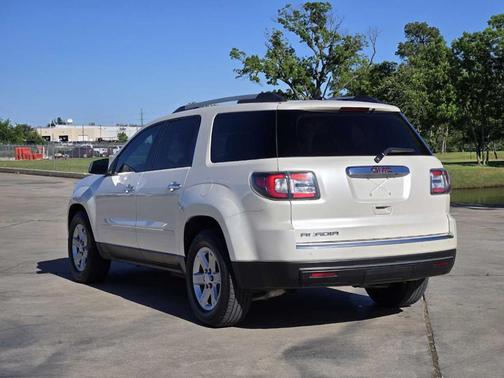 2015 GMC Acadia SLE-2