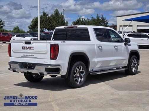 2025 GMC Sierra 1500 SLT