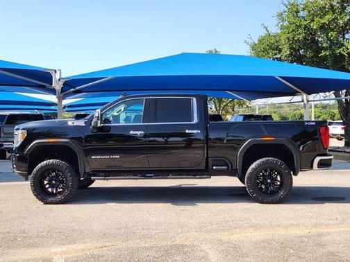 2022 GMC Sierra 2500 SLT