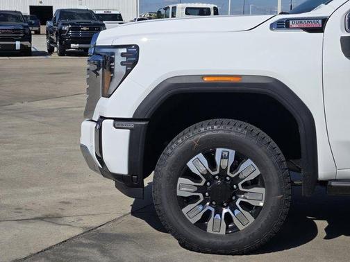 2025 GMC Sierra 2500 Denali