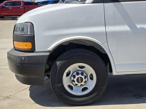 2025 GMC Savana 2500 Work Van